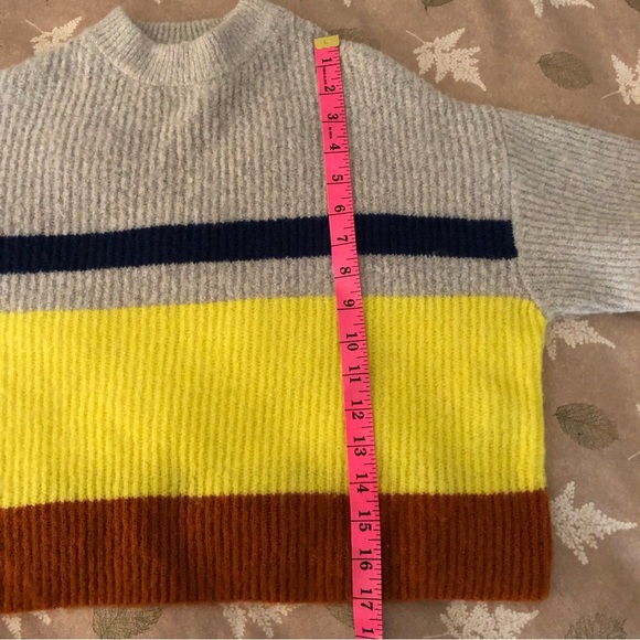 🤎 3/$25Garage Striped Color Block Cropped Knitted Sweater Size XS - Picture 11 of 12